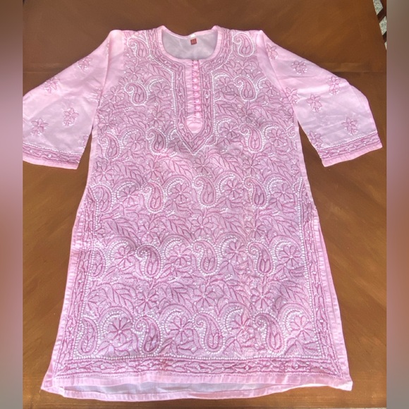 Chikankari Hand-Embroidered Straight Pink Kurti Tunic size 42, US L. NEW - Picture 16 of 16